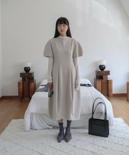 Volume Line One-Piece (Beige)