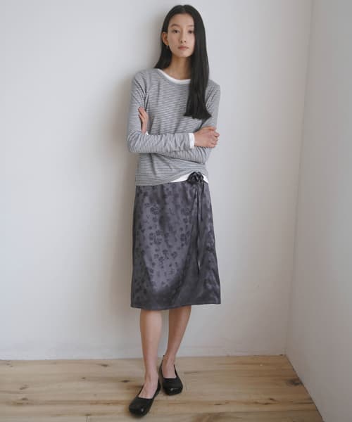 ROWE Flower CORSAGE Satin Skirts_Charcoal