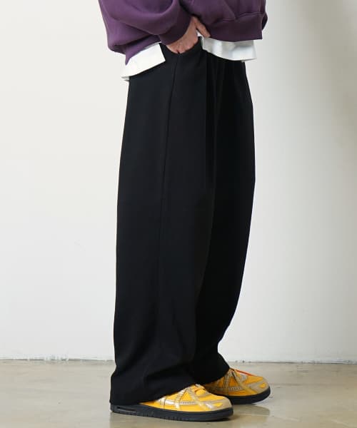 SINGLE PLEATED WIDE SWEATPANTS BLACK