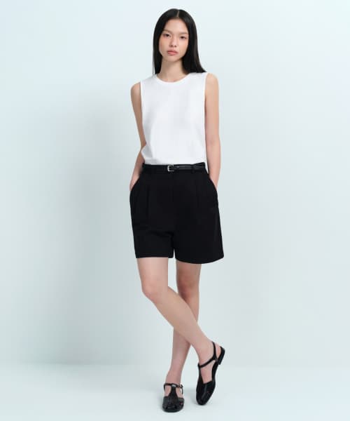 Women's Two-Tuck Wide Chino Shorts [Black]