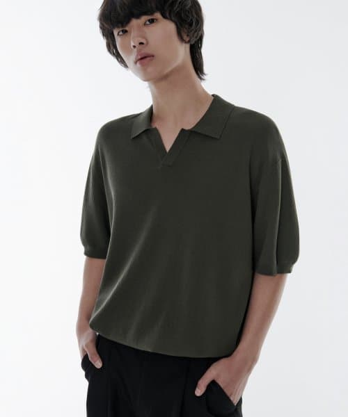 Cool Touch Slit Neck Knitted Polo Shirt [Khaki]