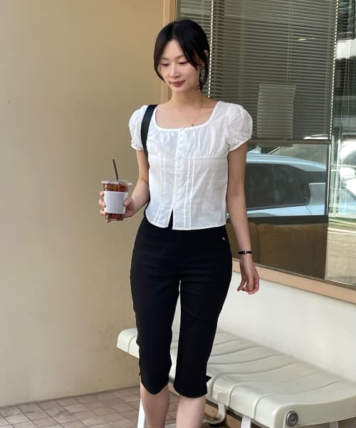 Cigarette Capri Pants (BLACK)
