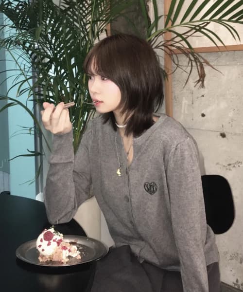 MVK Heart Stitch Mini V-Neck Knit Gray
