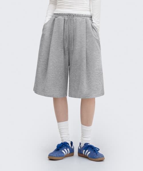 [DEEP TUCK] Bermuda Wide Pleat Sweat Shorts [Gray]