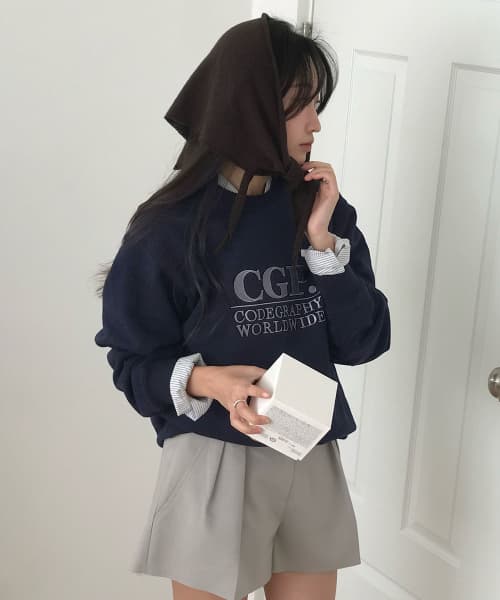 (Women) Square Logo Sweatshirt_Dark Navy