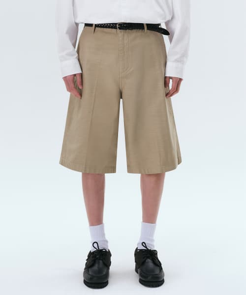 White Satin Bermuda Pants [Beige]