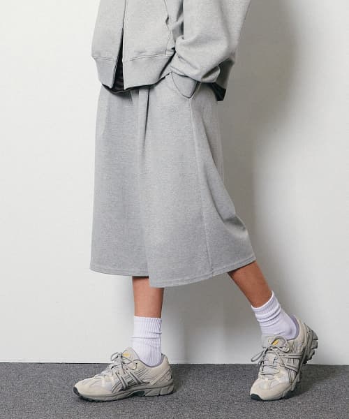 Single Pleat 8-Length Sweat Bermuda Pants Gray