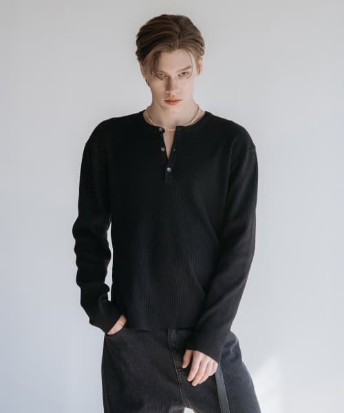 Veil Henley Neck Knit [Black]