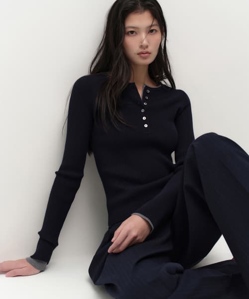 Women's Ribbed Slim Henry Neck Knit [Navy]