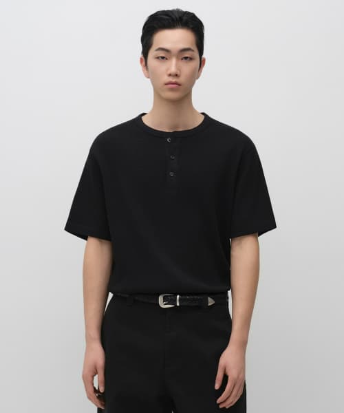 Waffle Henley Neck T-Shirt [Black]