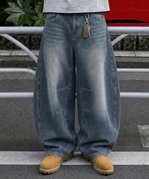 Bruni Curved Denim Pants (Medium Blue)
