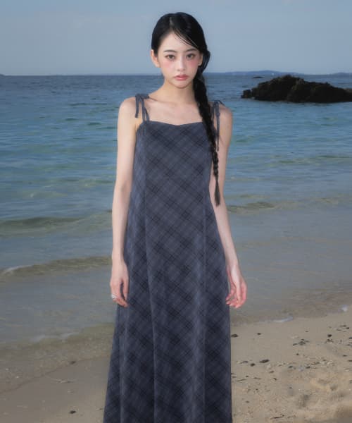 Sheer Grace Slim Long Dress [Black]