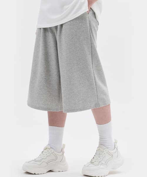 8-part pleated Bermuda sweatpants in 3 colors