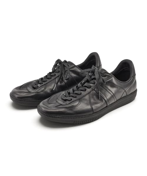 Grima 8-Hole German Army Vegetable Cowhide Sneakers Black