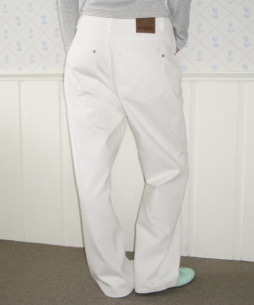 Classic Straight Denim Pants In White