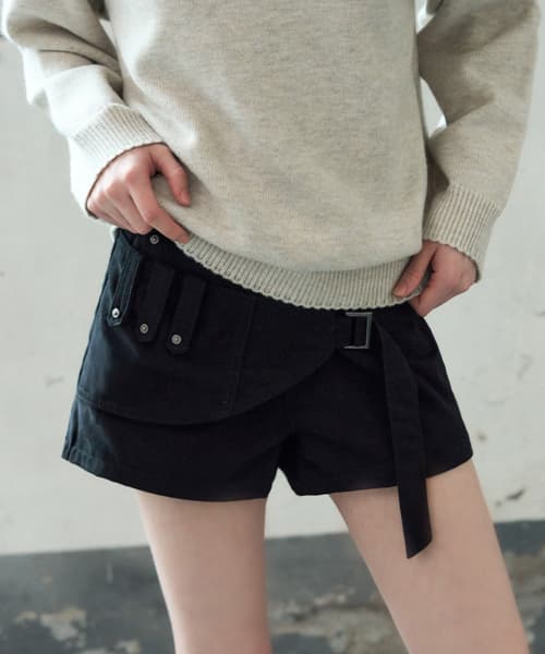 Napoleon Belted Shorts [Black]