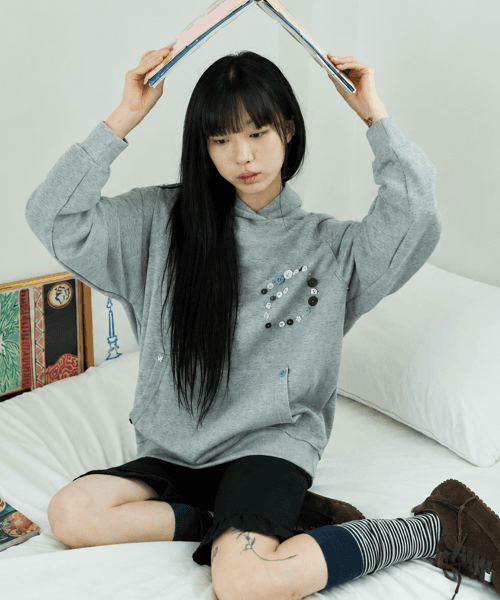 Sequin Color Snap Detail Daily Oversized Long-Sleeve Hooded Pocket T Shirt [Gray]