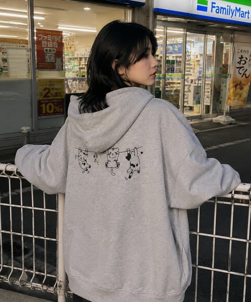 Hanging Cats Embroidered Hoodie Gray